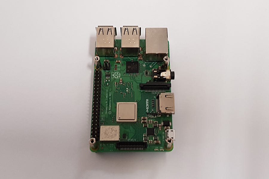 Установка стоек на Raspberry Pi - до