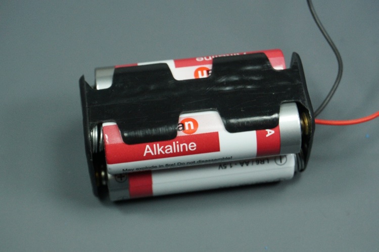 4 батарейки AA