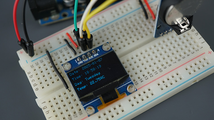 Цифровые часы Arduino DS3231 с OLED-дисплеем