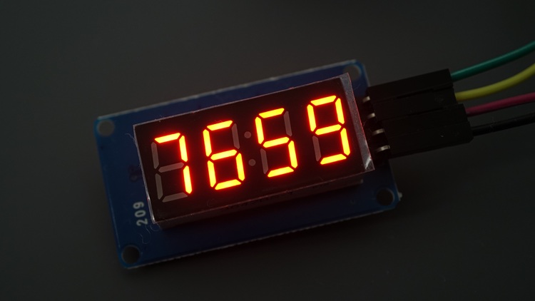 ESP32 с TM1637 дисплеем - демонстрация тестирования