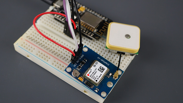 ESP8266 NodeMCU с GPS-модулем NEO-6M