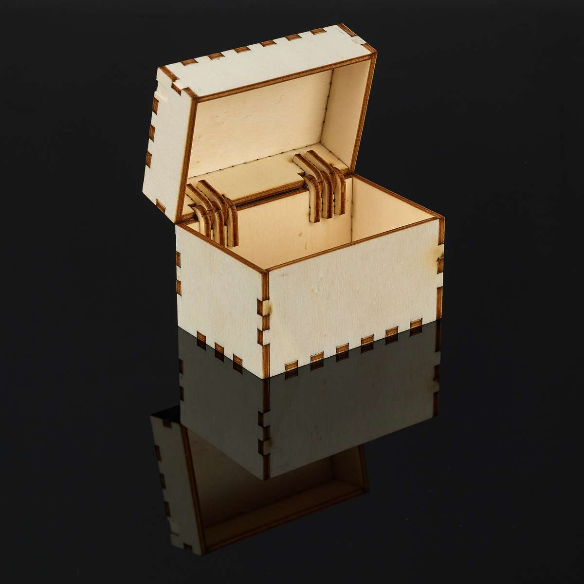 ../_images/HingeBox.jpg