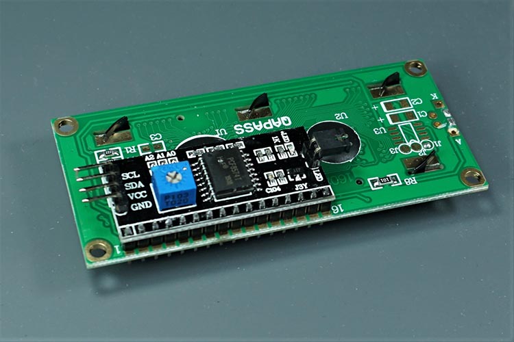 I2C LCD дисплей вид сзади