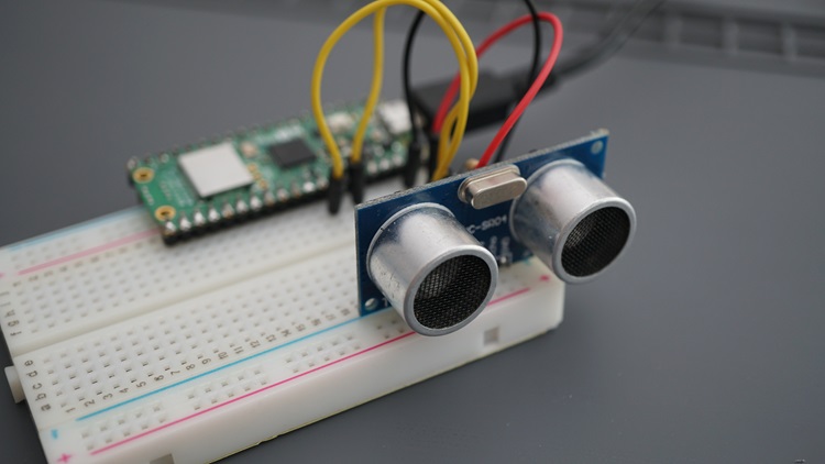 RPi Pico с ультразвуковым датчиком HCSR04 - компоненты