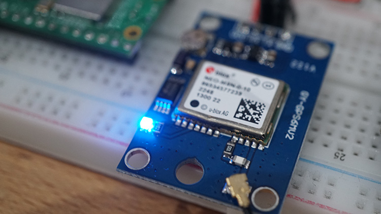 RPi Pico NEO-M8N фиксация положения — мигающий светодиод