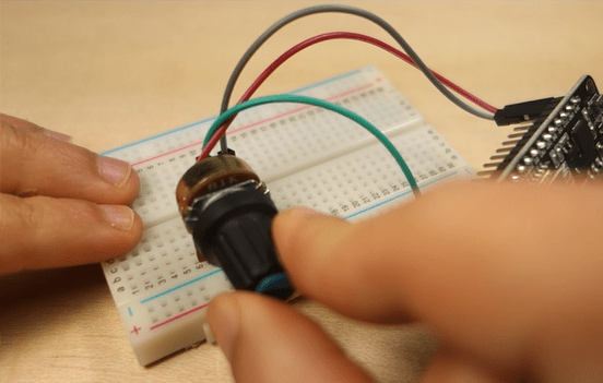 Чтение потенциометра ESP32 analogRead