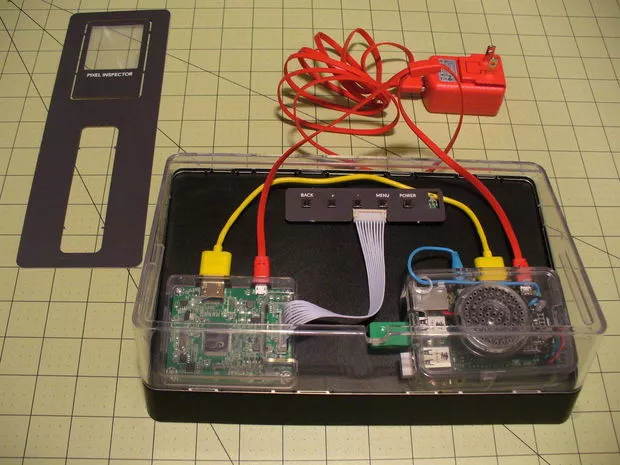 Компьютерный комплект Kano — вид внутри