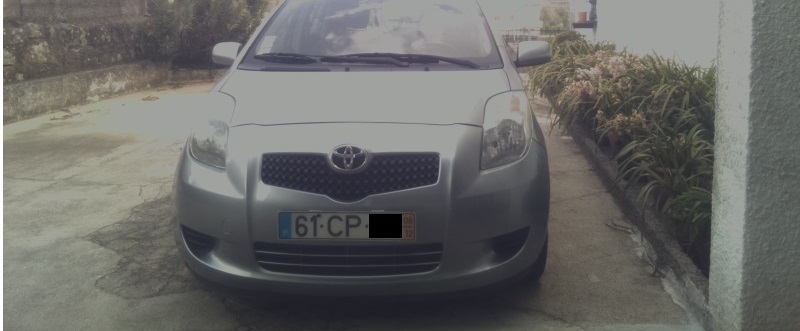 Фотография автомобиля, сделанная камерой Raspberry Pi