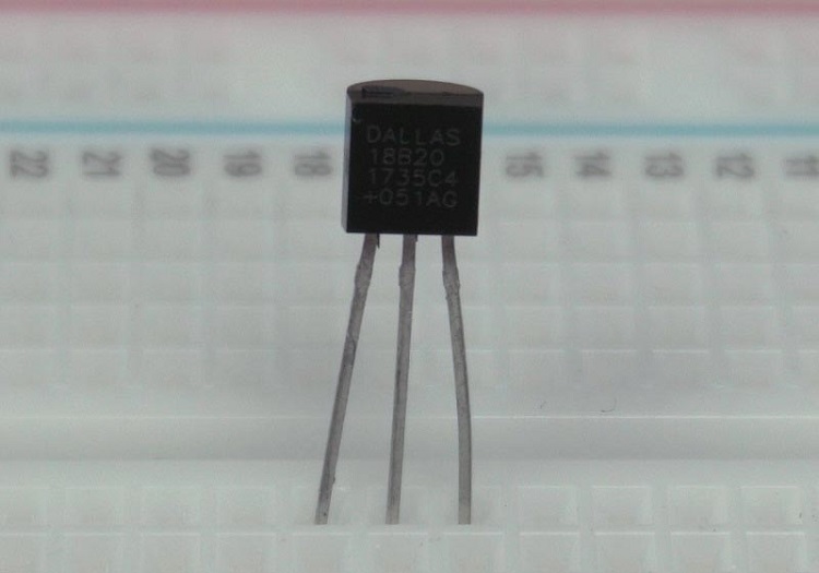 Датчик температуры DS18B20