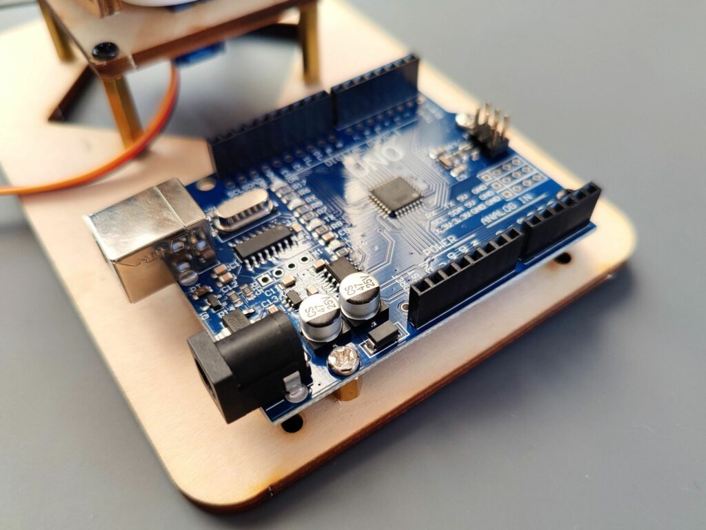Arduino Uno на платформе
