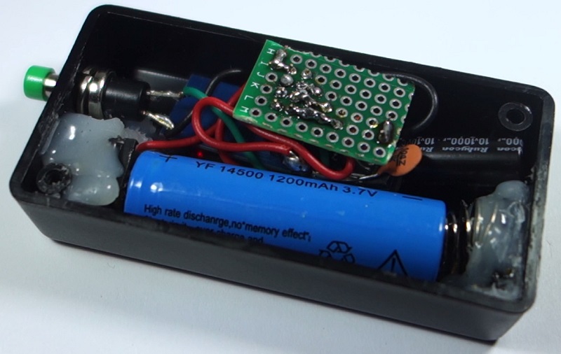 Постоянная схема ESP8266 Wi-Fi кнопки