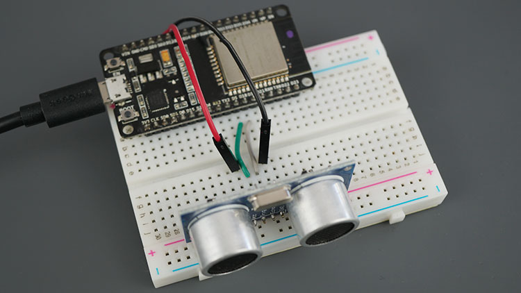 Компоненты для проекта ESP32 с HC-SR04