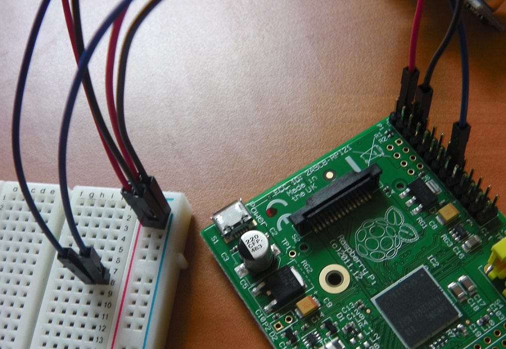 Подключение TRIG к GPIO 23