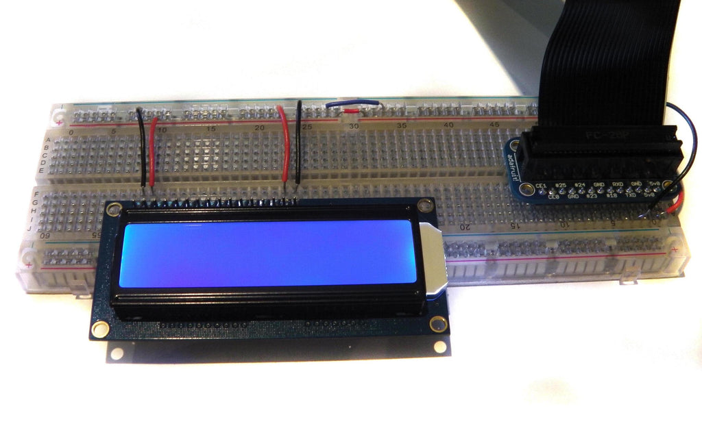 Собранная схема с Cobbler и LCD на макетной плате