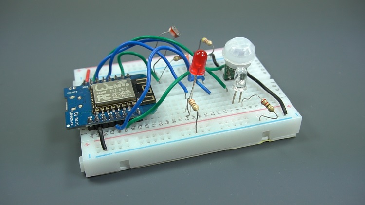 Мультисенсорный шилд на макетной плате