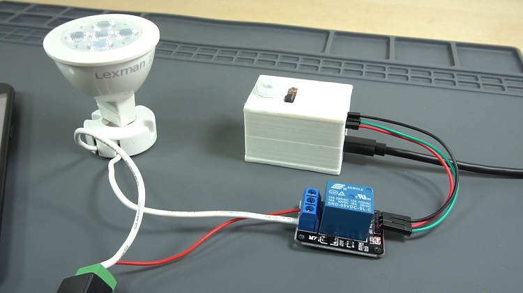 Мультисенсорный шилд с реле