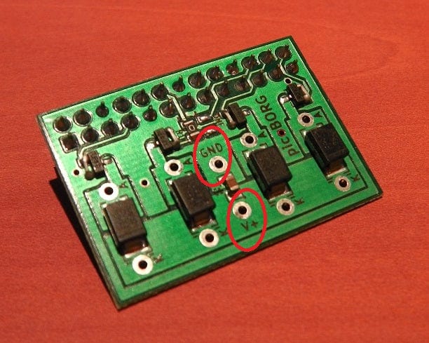 Пайка проводов питания на PicoBorg