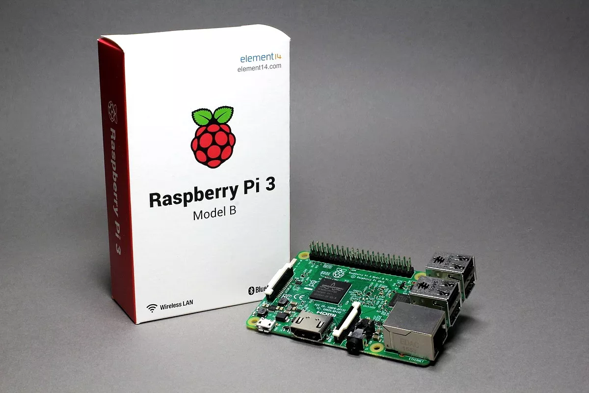 Raspberry Pi 3: микроконтроллер для простых людей