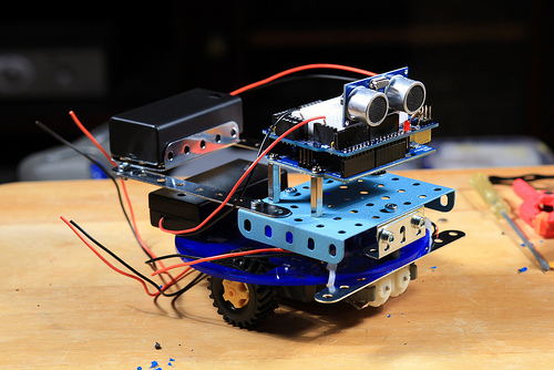 ../../../_images/robot-na-osnove-arduino-chast-ii-shassi-sredstva-peredvizheniya-i-pitanie-1.jpg