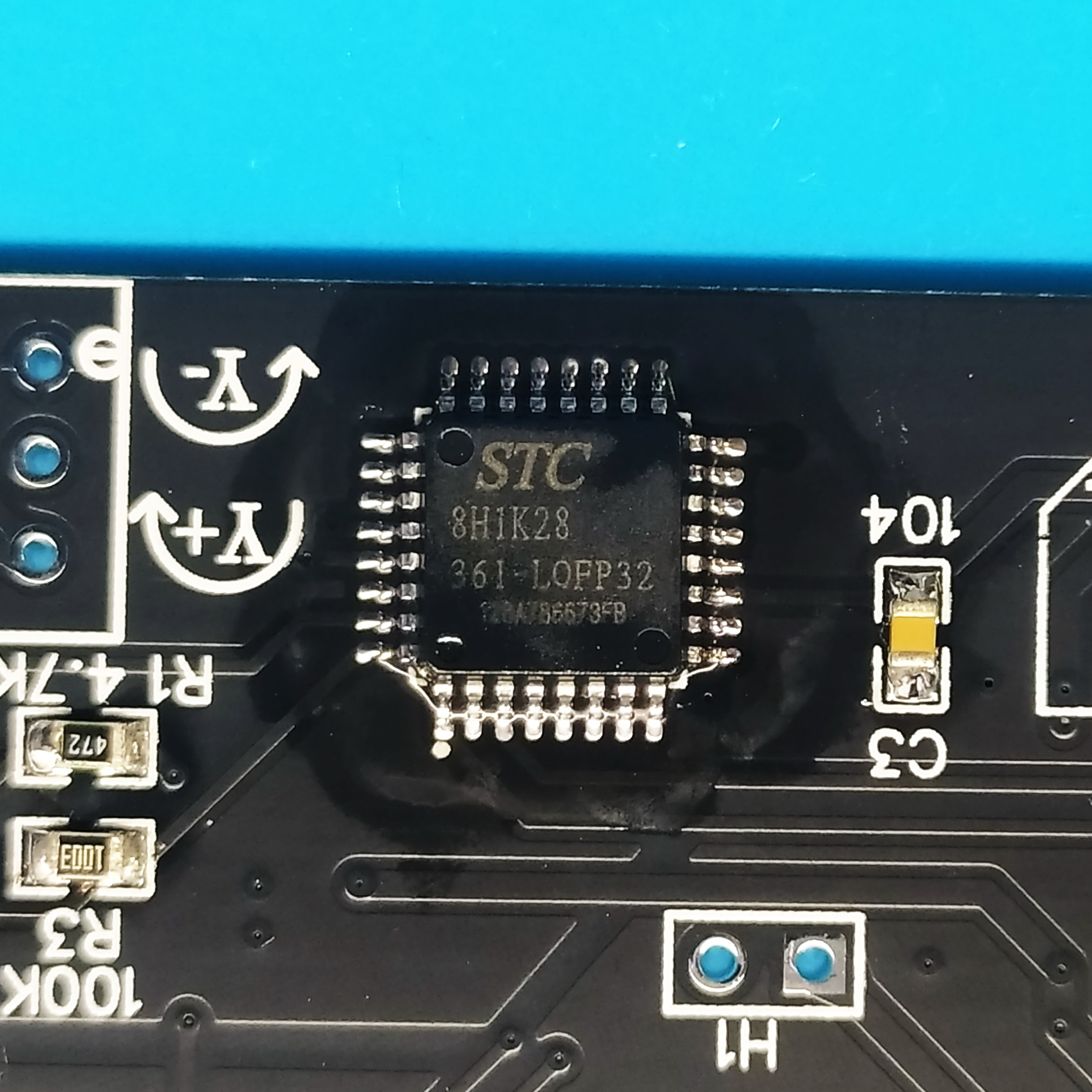 Микроконтроллер STC8H1K28