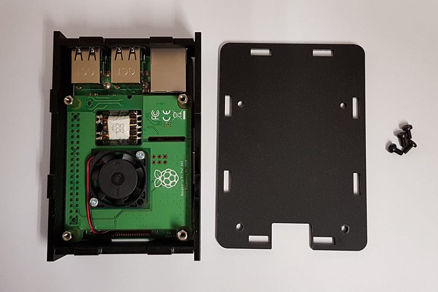 Боковые пластины установлены