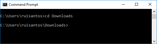 Переход в папку Downloads в терминале