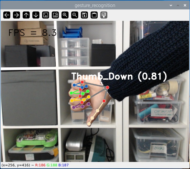 Тестирование жеста "Большой палец вниз" MediaPipe